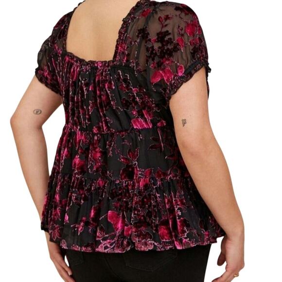Torrid Babydoll Velvet Buurnout Tiered Top Floral Plus Size 5 5X Red Whimsigoth - Picture 2 of 9